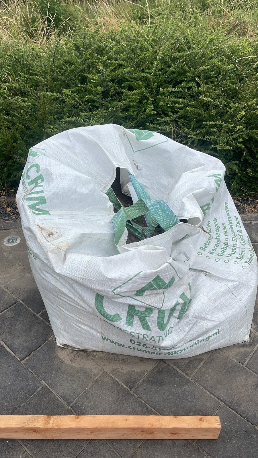 Gratis af te halen: Halve big bag grond en kwart big bag zan, Ophalen, Gebruikt, Overige typen