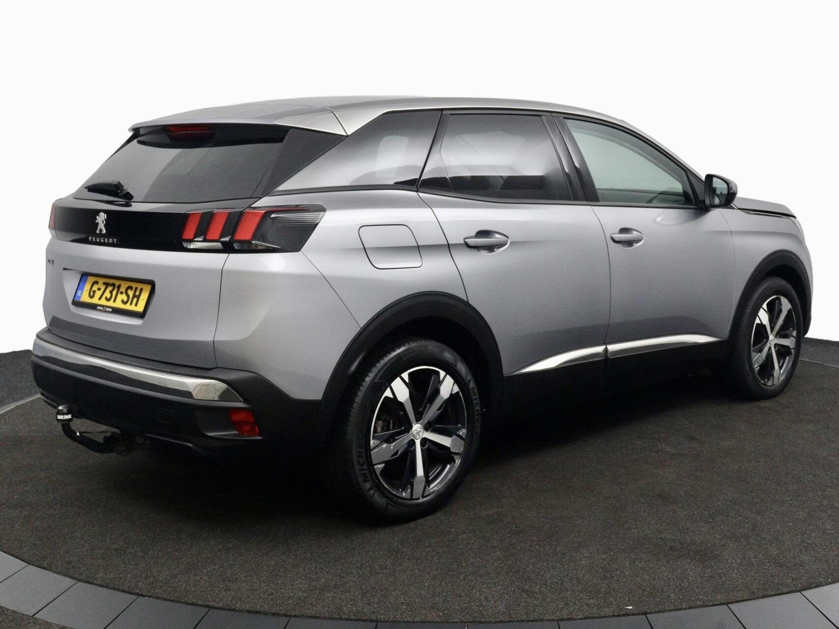 Peugeot 3008 1.2 PureTech Allure grijs automaat, Gebruikt, 1199 cc, Bedrijf, 690 kg