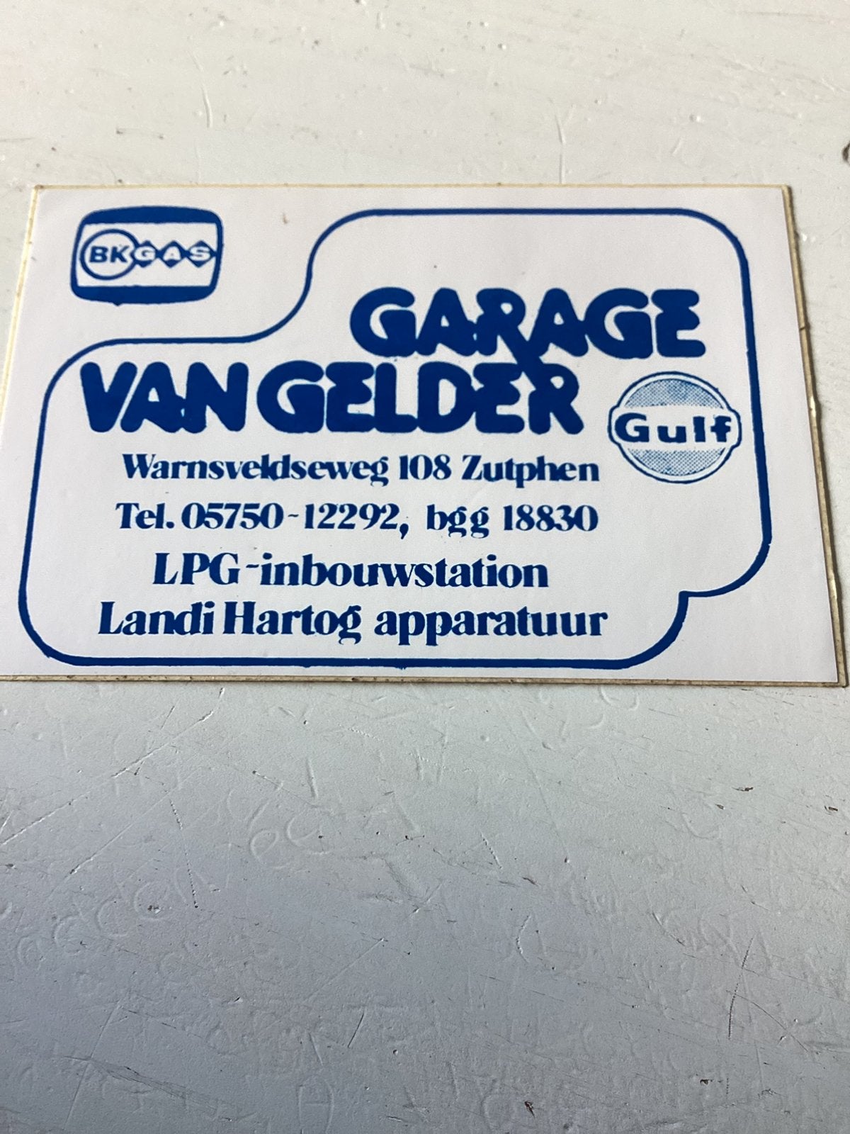 Sticker Garage Van Gelder Zutphen (Gulf), Verzamelen, Verzenden, Zo goed als nieuw