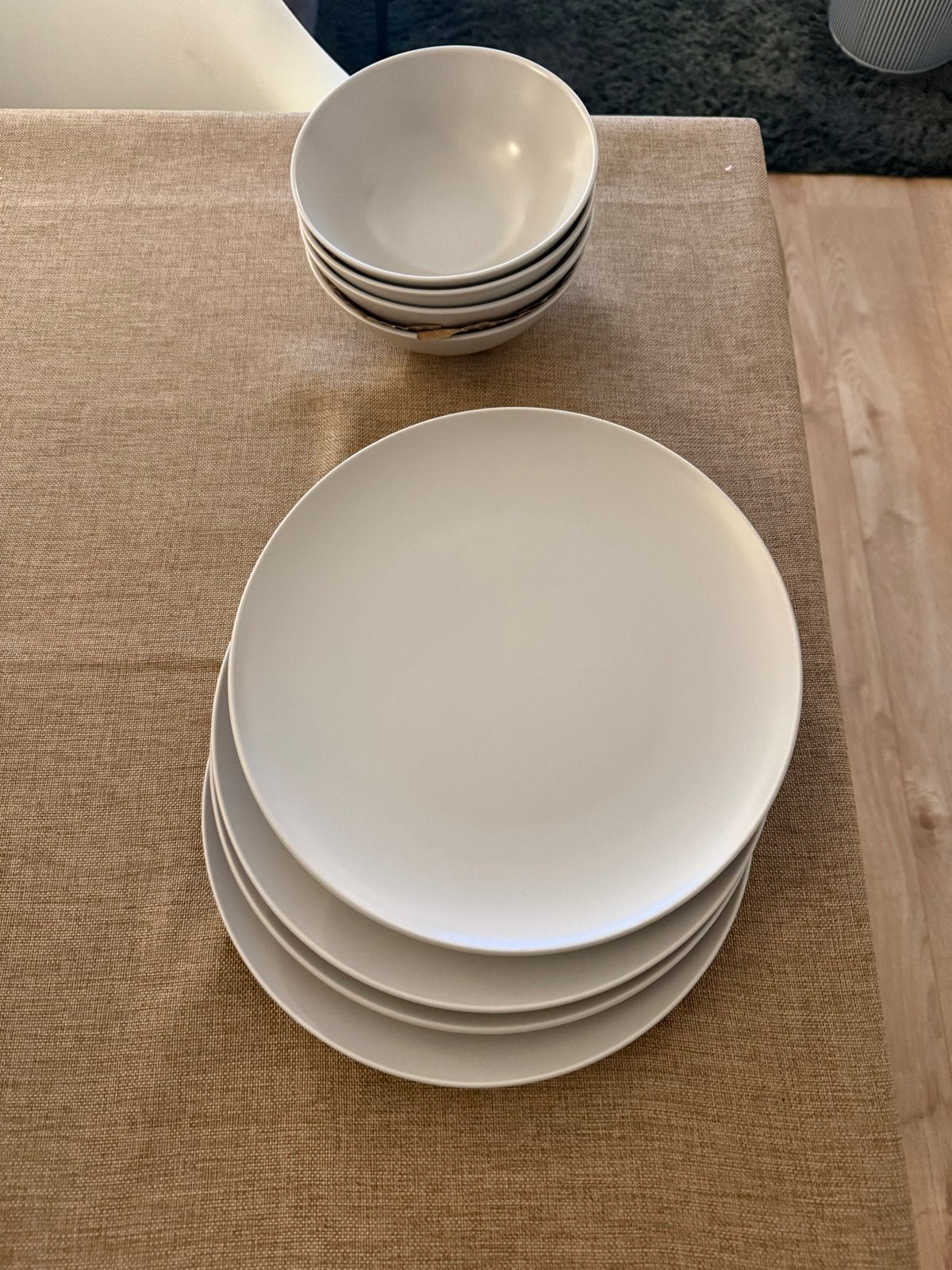 IKEA plate and bowl set 4x/ borden en soepkommen set 4x, Huis en Inrichting, Keuken | Servies, Ophalen, Zo goed als nieuw, IKEA