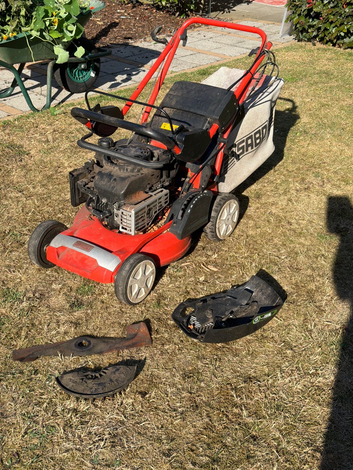 Sabo grasmaaier - defect aan onderkant, Ophalen, Cirkelmaaier, Gebruikt, 40 t/m 49 cm
