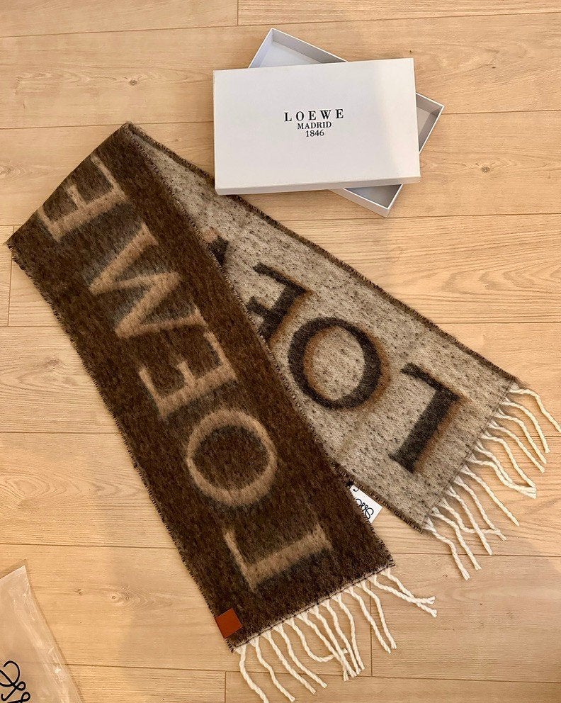 Loewe Sjaal Bruin Grijs Kleurcombi – Nieuw met Kaartjes, Kleding | Dames, Mutsen, Sjaals en Handschoenen, Verzenden, Maat 46/48 (XL) of groter