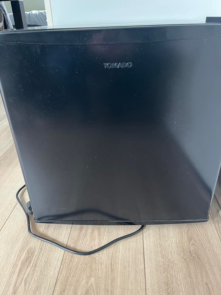 Tomado mini vriezer, Ophalen, Zo goed als nieuw, Minder dan 60 cm, Minder dan 85 cm