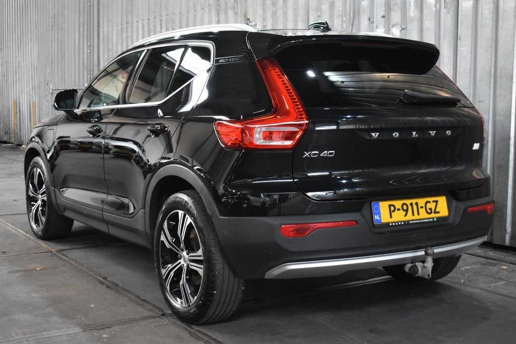 Volvo XC40 T4 211pk [Plug-In] Inscription | Trekhaak | Leder, Auto's, Automaat, 1712 kg, Automatische klimaatregeling, 24 maanden