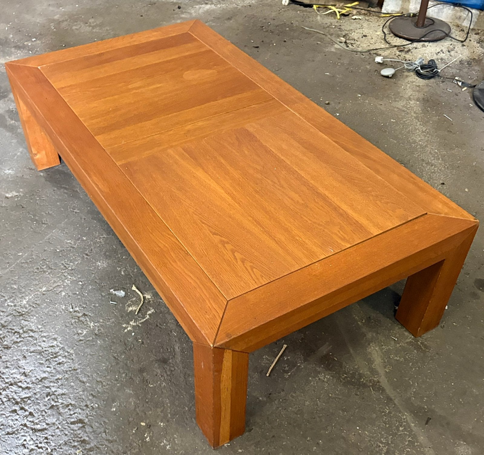 Massief houten salontafel, Ophalen, 100 tot 150 cm, 50 tot 100 cm, Zo goed als nieuw