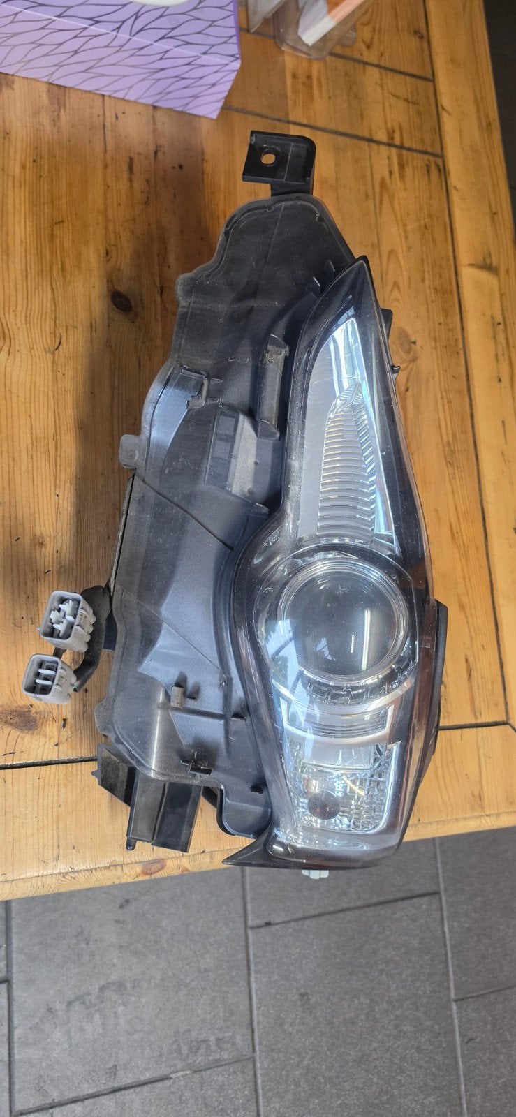 Linker koplamp Lexus is  Gebruikt, Ophalen of Verzenden, Gebruikt, Toyota