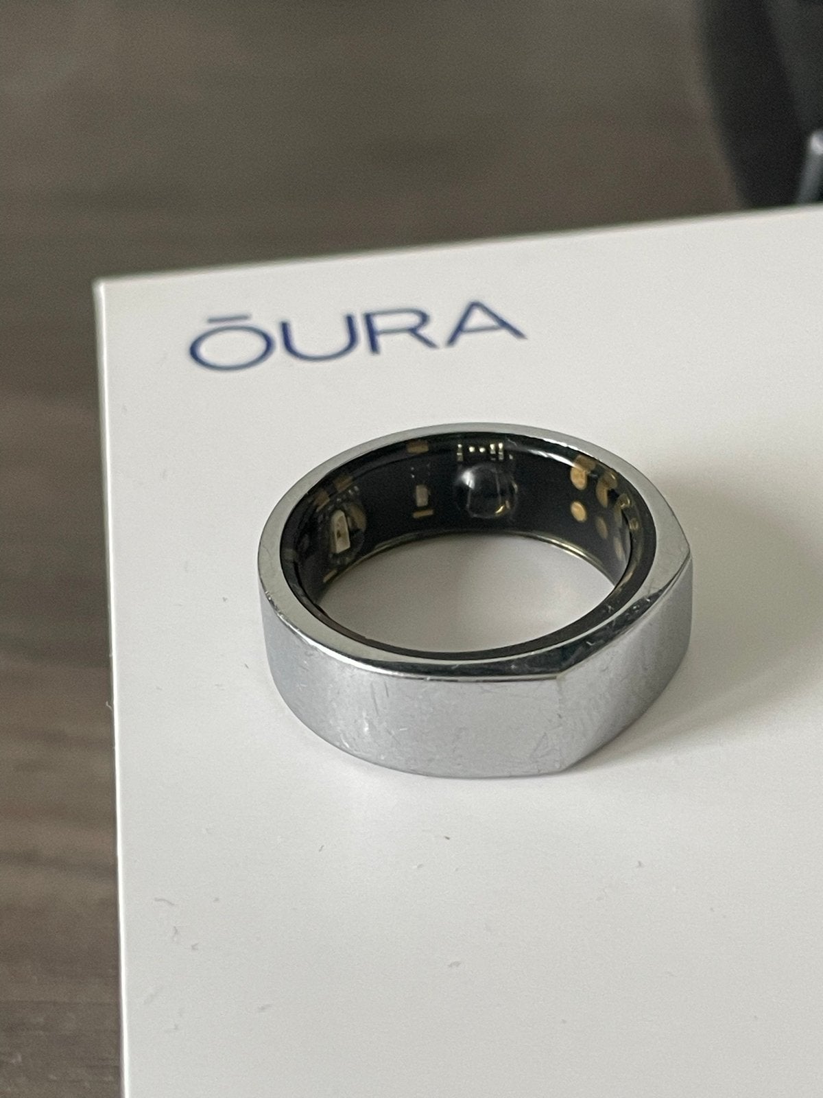 Oura Ring Gen 3 Zilver - Maat 10 met oplader, Hartslag, Ophalen of Verzenden, Zo goed als nieuw, Waterdicht