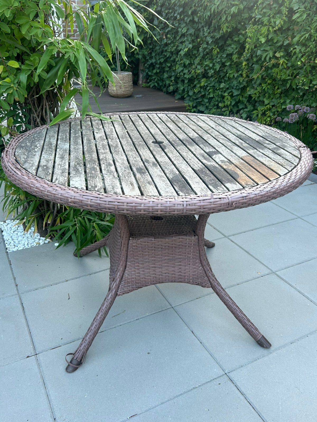 Ronde tuintafel gratis, Ophalen, Gebruikt, Rond, Kunststof
