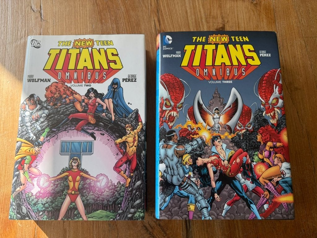 New Teen Titans First edition Omnibus vol 2 and 3, Boeken, Amerika, George Perez, Ophalen of Verzenden, Zo goed als nieuw