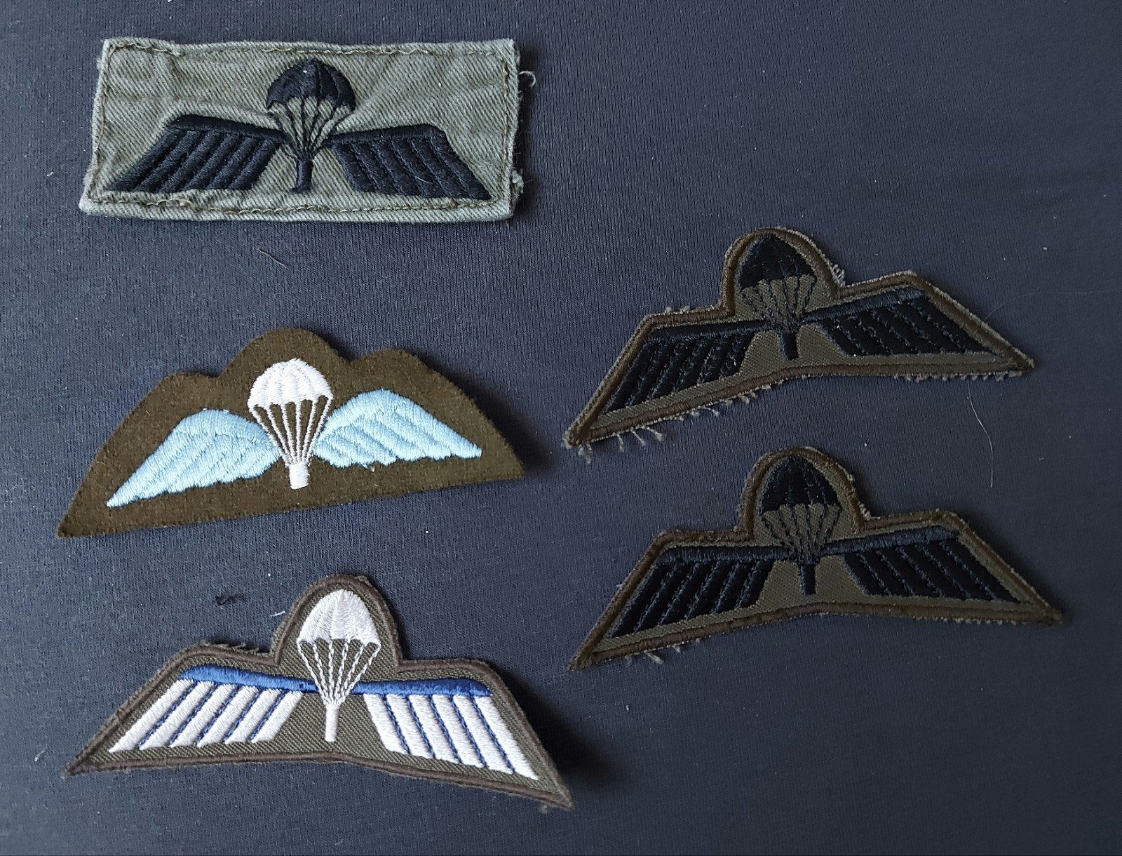 Militaire NL parawing, wing re-onder verkocht, Ophalen of Verzenden, Landmacht, Nederland