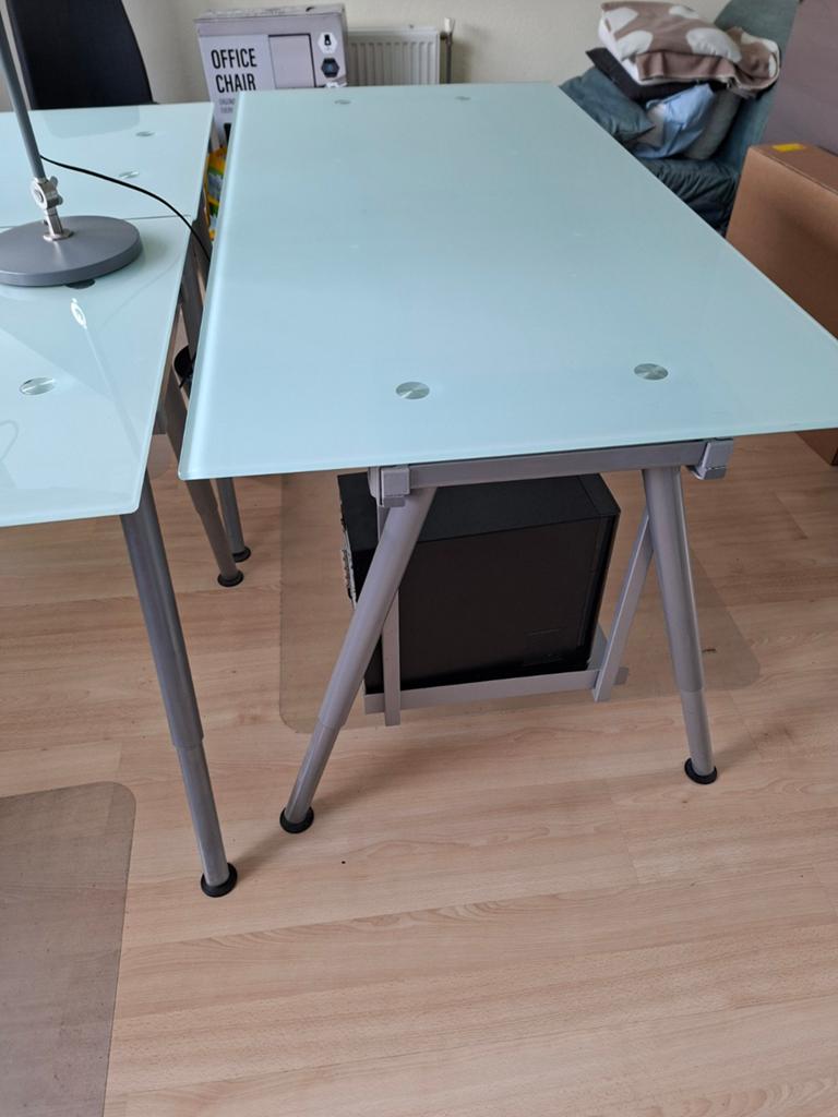 2x IKEA Galant bureau 160x80 met kabelgoot, Huis en Inrichting, Bureaus, Ophalen, Gebruikt, Kabelgoot, IKEA