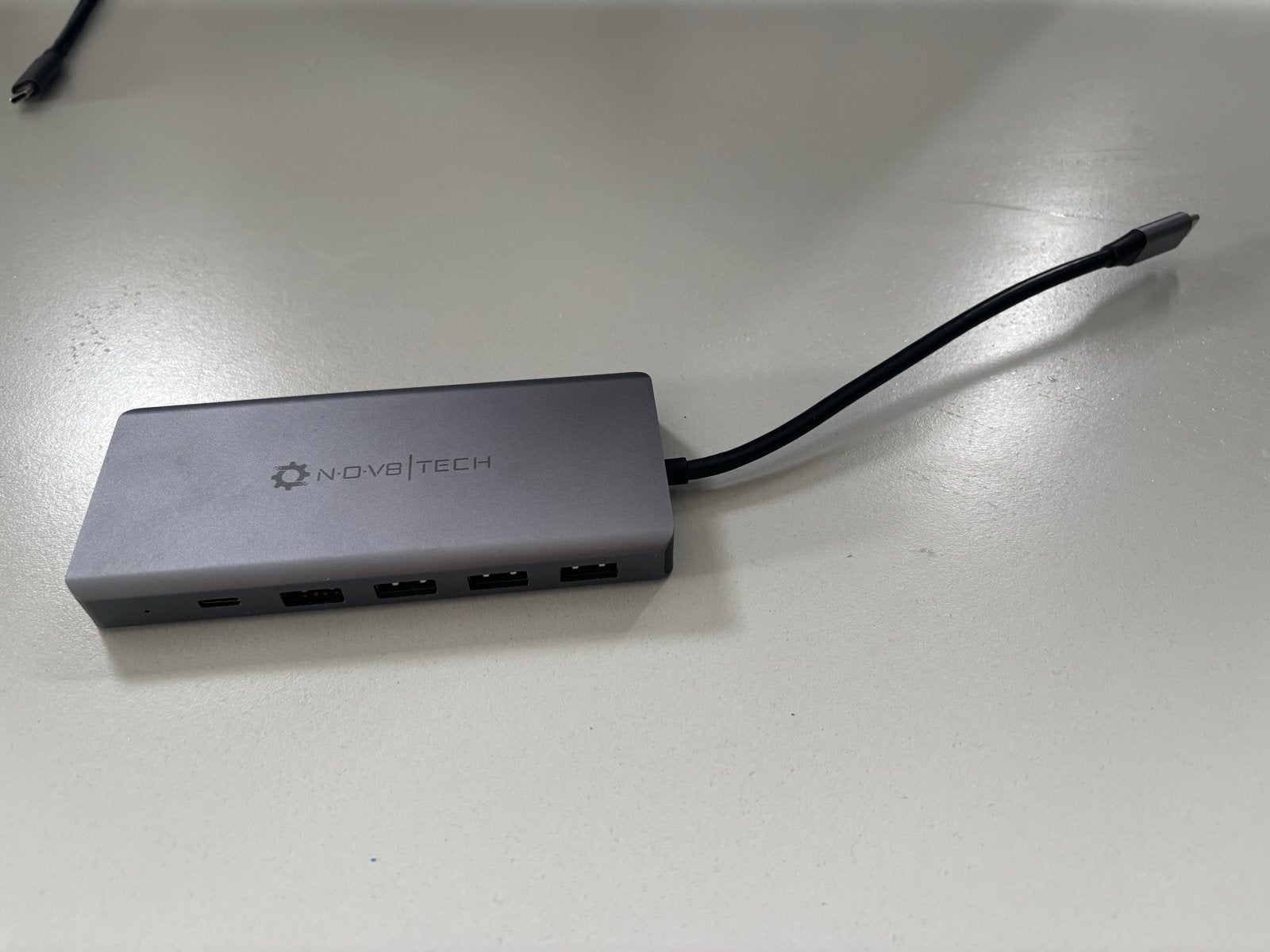 Nove Tech USB-C Hub / Docking Station, Computers en Software, Dockingstations, Ophalen of Verzenden, Zo goed als nieuw, Docking station