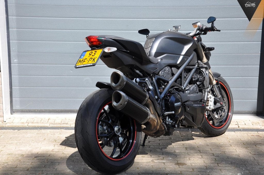 Ducati Streetfighter 848 Hele nette en complete motor, Motoren, Motoren | Ducati, 849 cc, Bedrijf, Meer dan 35 kW, Info@witteveenmotoren.nl