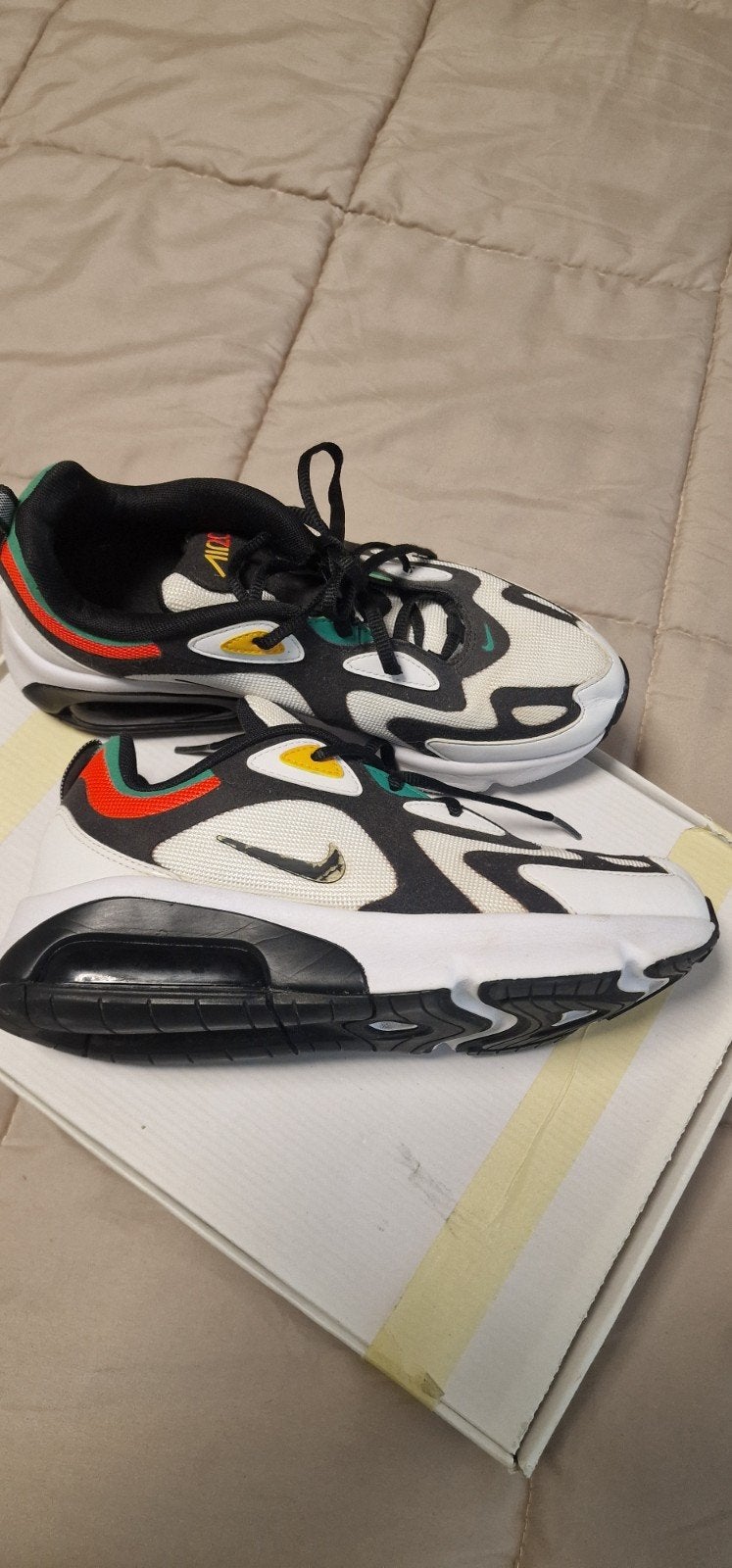 Nike Air Max 200 - Zo goed als nieuw, Verzenden, Zwart, Nike, Sneakers of Gympen