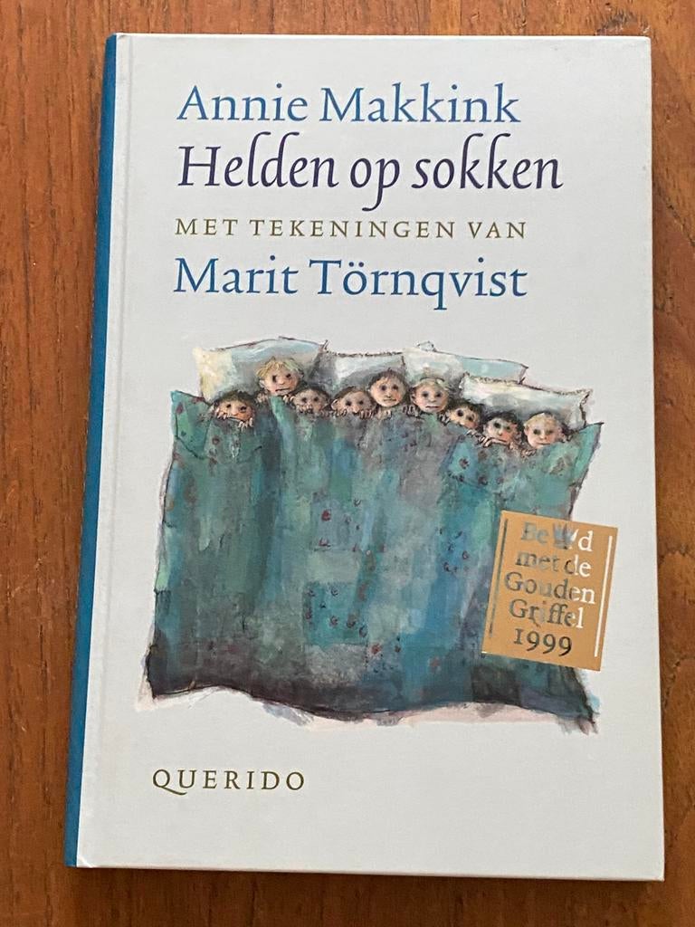 Helden op sokken - Annie Makkink, Querido 1999, Fictie algemeen, A. Makkink, Nieuw, Ophalen of Verzenden