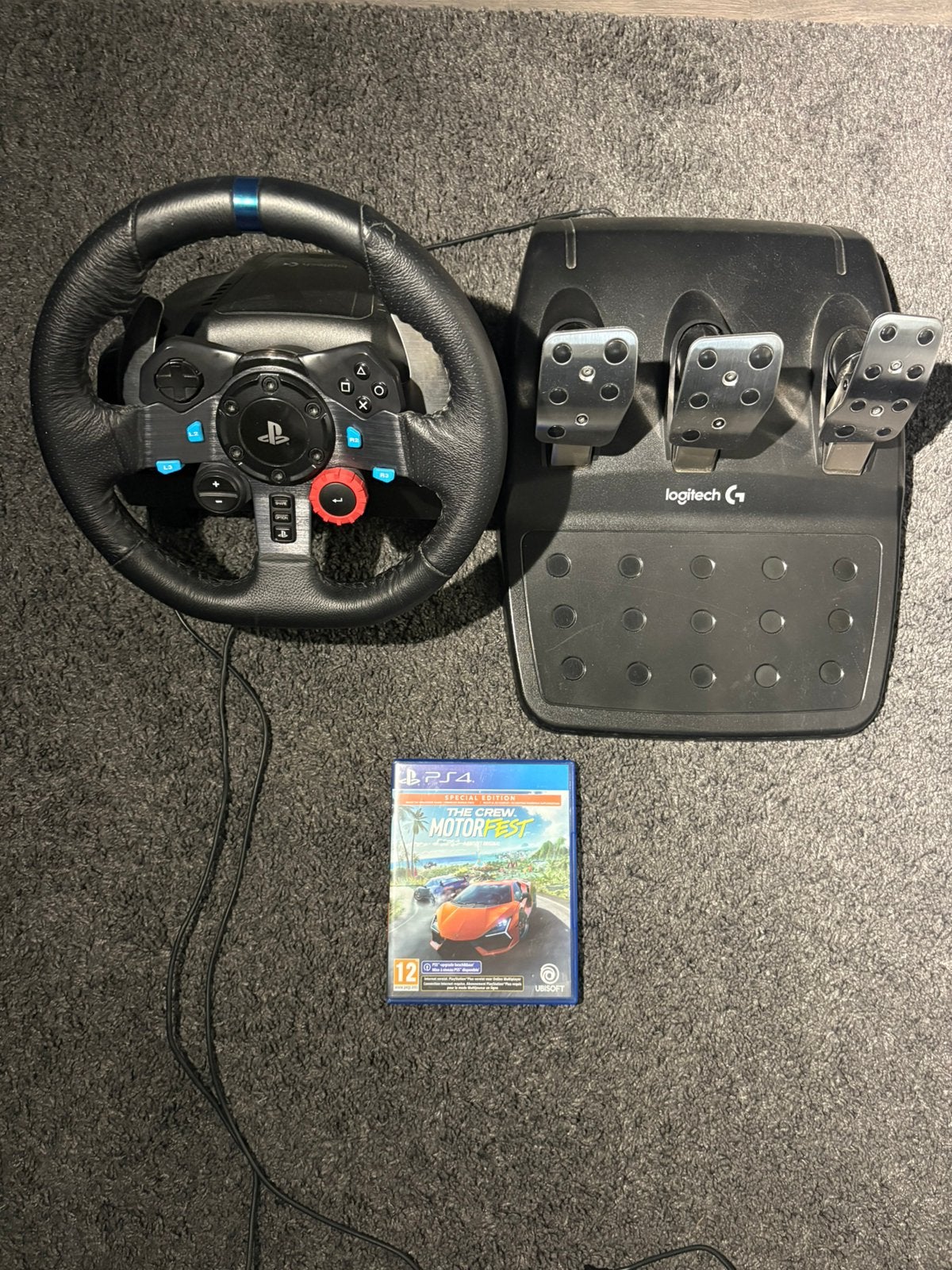 Logitech G29 stuur + pedalen + The Crew Motorfest, Verzenden, Gebruikt, Stuur of Pedalen, PlayStation 4