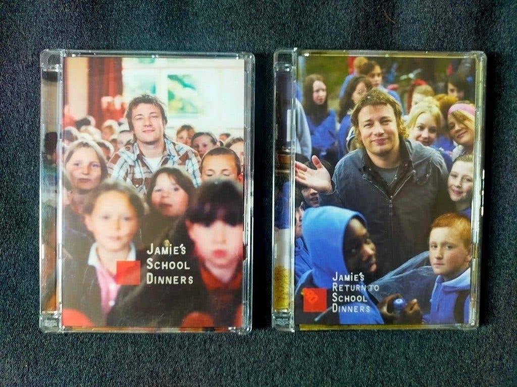 Jamie's School Dinners & Jamie's Return to School Dinners, Alle leeftijden, Ophalen of Verzenden, Zo goed als nieuw, Non-fictie
