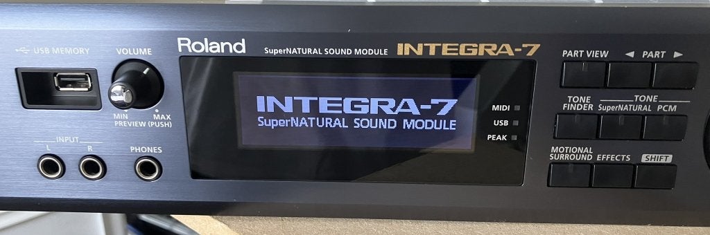Foto 2 van Roland INTEGRA-7 SuperNATURAL Sound Module