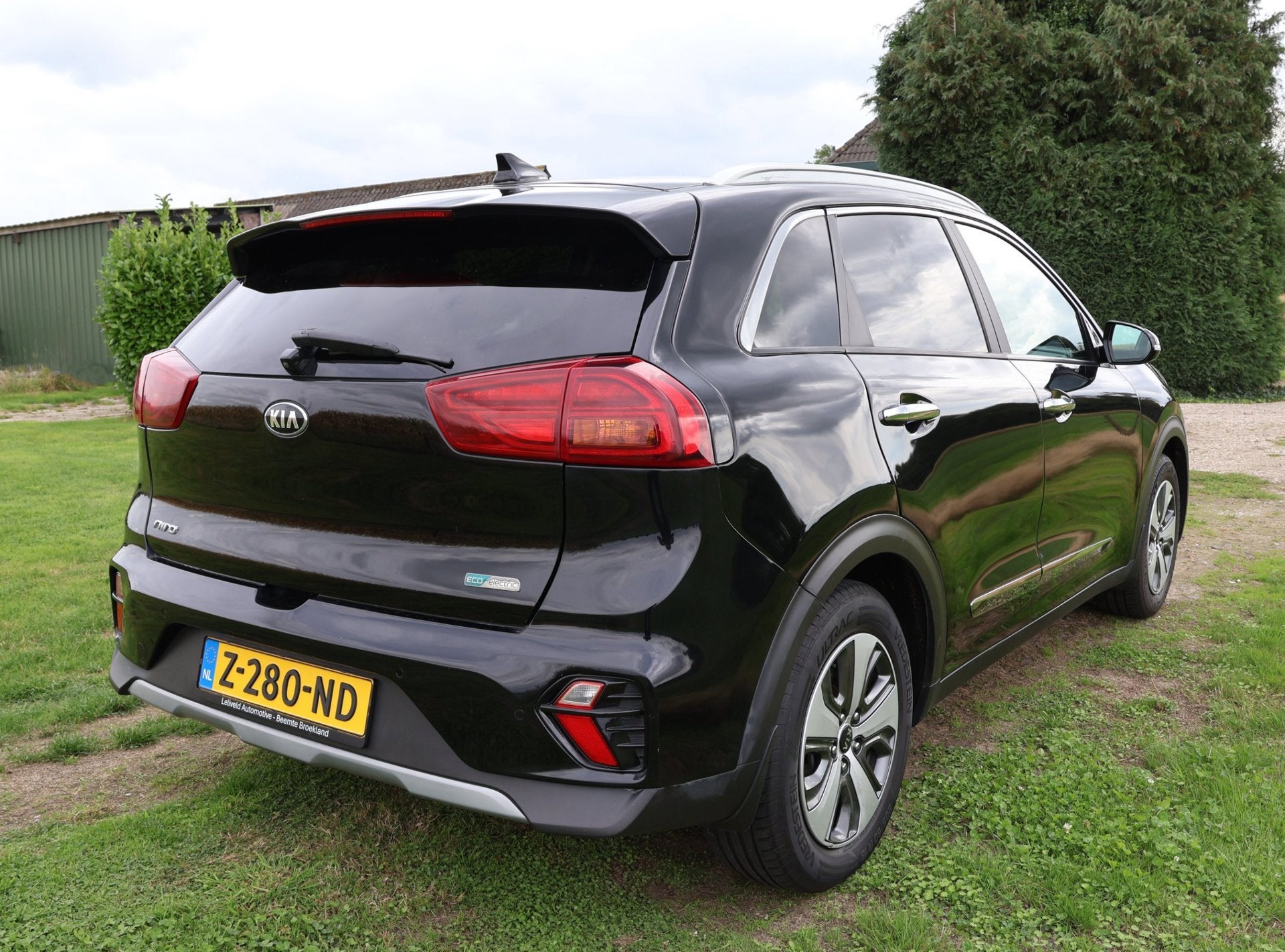 Kia Niro 1.6 GDi PHEV ExecutiveLine|Carplay|Stoel/stuur/acht, Gebruikt, Leder en Stof, Zwart, Plug-in hybride