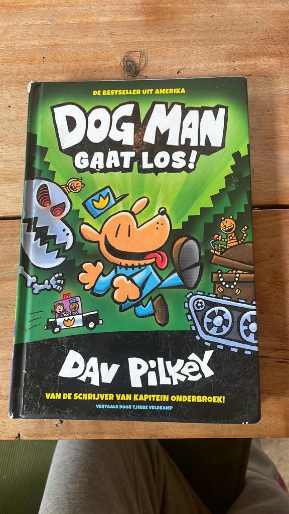 Dav Pilkey - Dog Man gaat los!, Boeken, Kinderboeken | Jeugd | onder 10 jaar, Gelezen, Fictie algemeen, Ophalen of Verzenden, Dav Pilkey