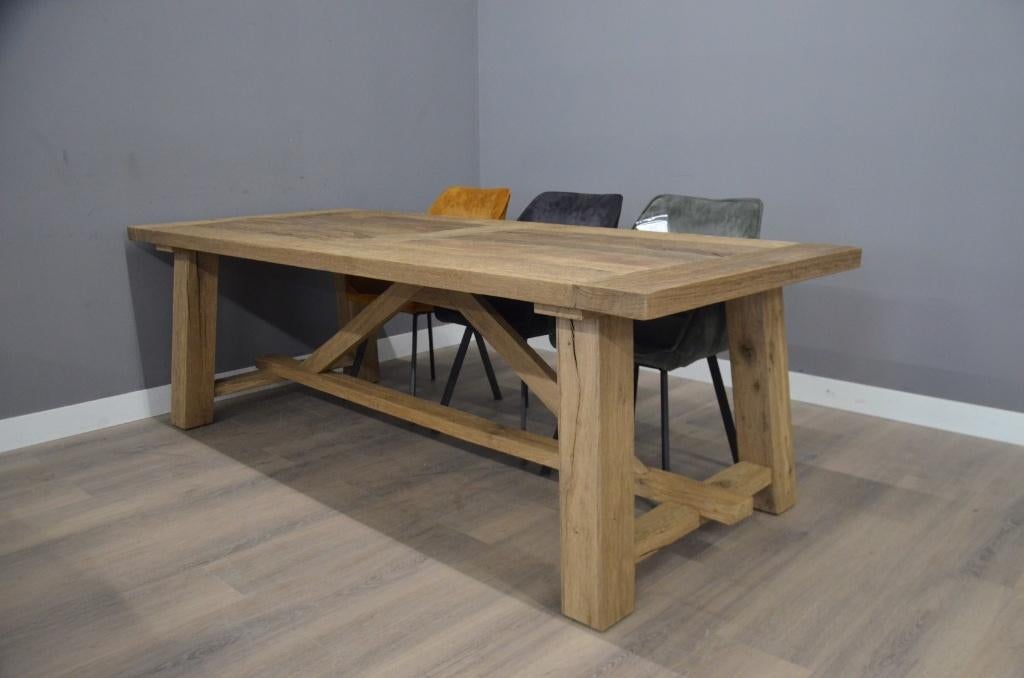 Robuuste Oud Eiken Eettafel 240 cm, Huis en Inrichting, 100 tot 150 cm, Eikenhout, Ophalen of Verzenden, Vijf personen of meer