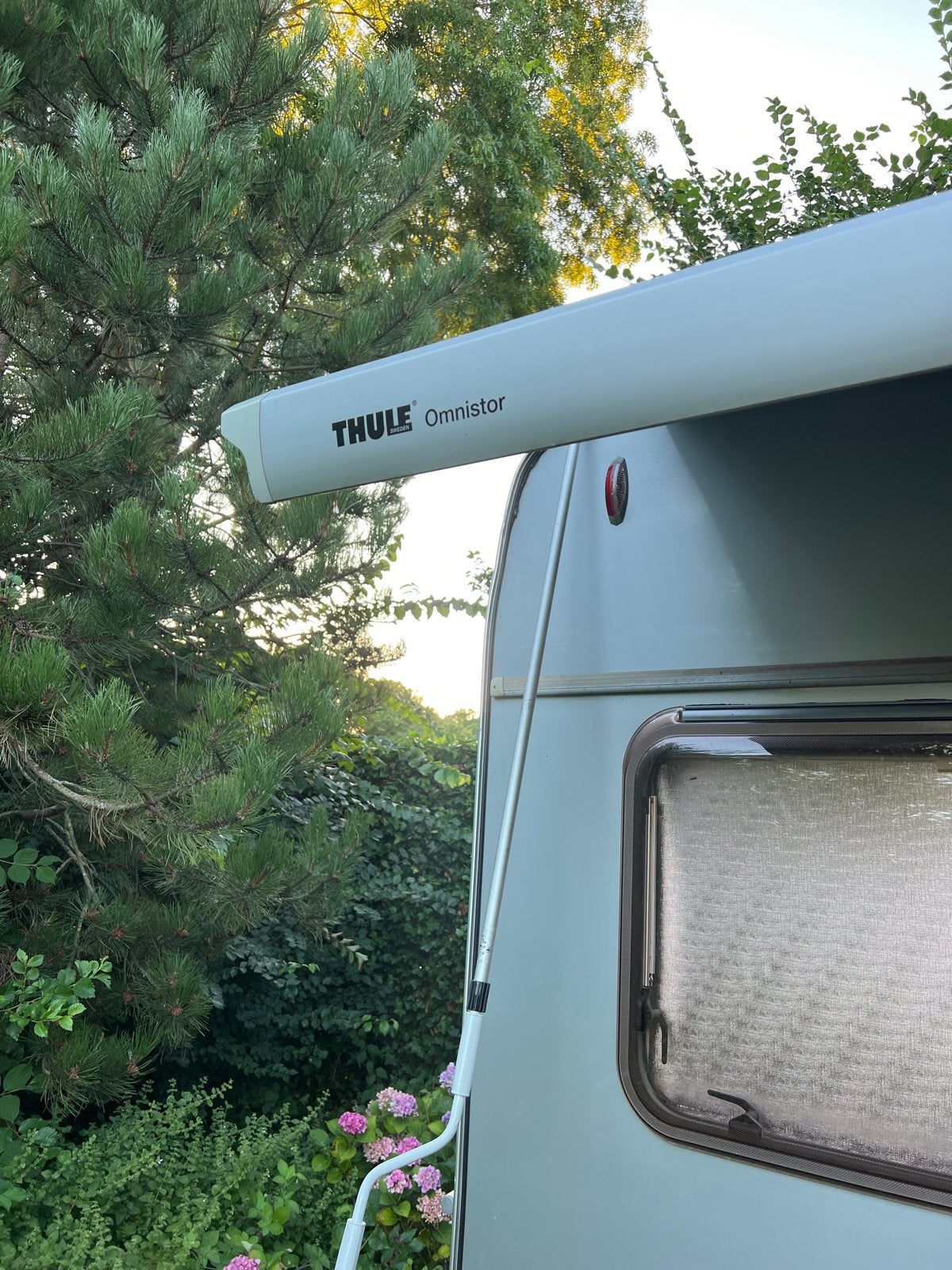 Thule Omnistor 6300 Alu 400 Mystic Grey cassetteluifel, Ophalen, Gebruikt, Thule