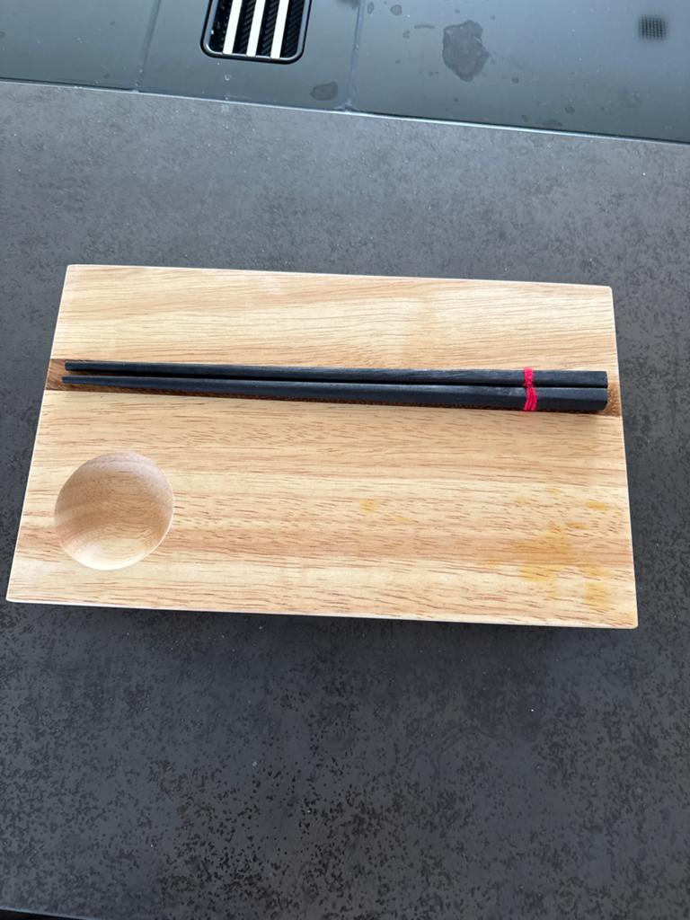 Sushiplankje met eetstokjes, Hout, Snij-/serveerplank, Ophalen of Verzenden, Zo goed als nieuw