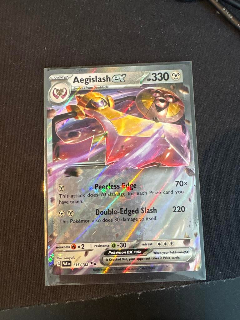 Aegislash ex 135/182 - Pokémon kaart, Ophalen of Verzenden, Zo goed als nieuw, Losse kaart, Foil