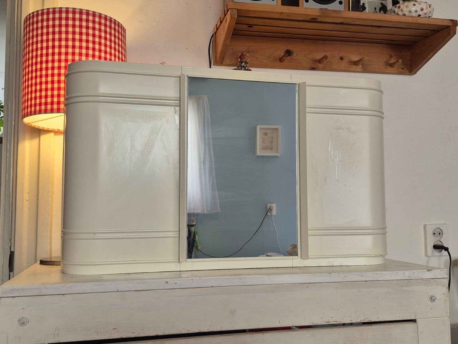 Metalen hang/wandkastje met spiegel, Minder dan 50 cm, Ophalen of Verzenden, Zo goed als nieuw, Minder dan 100 cm