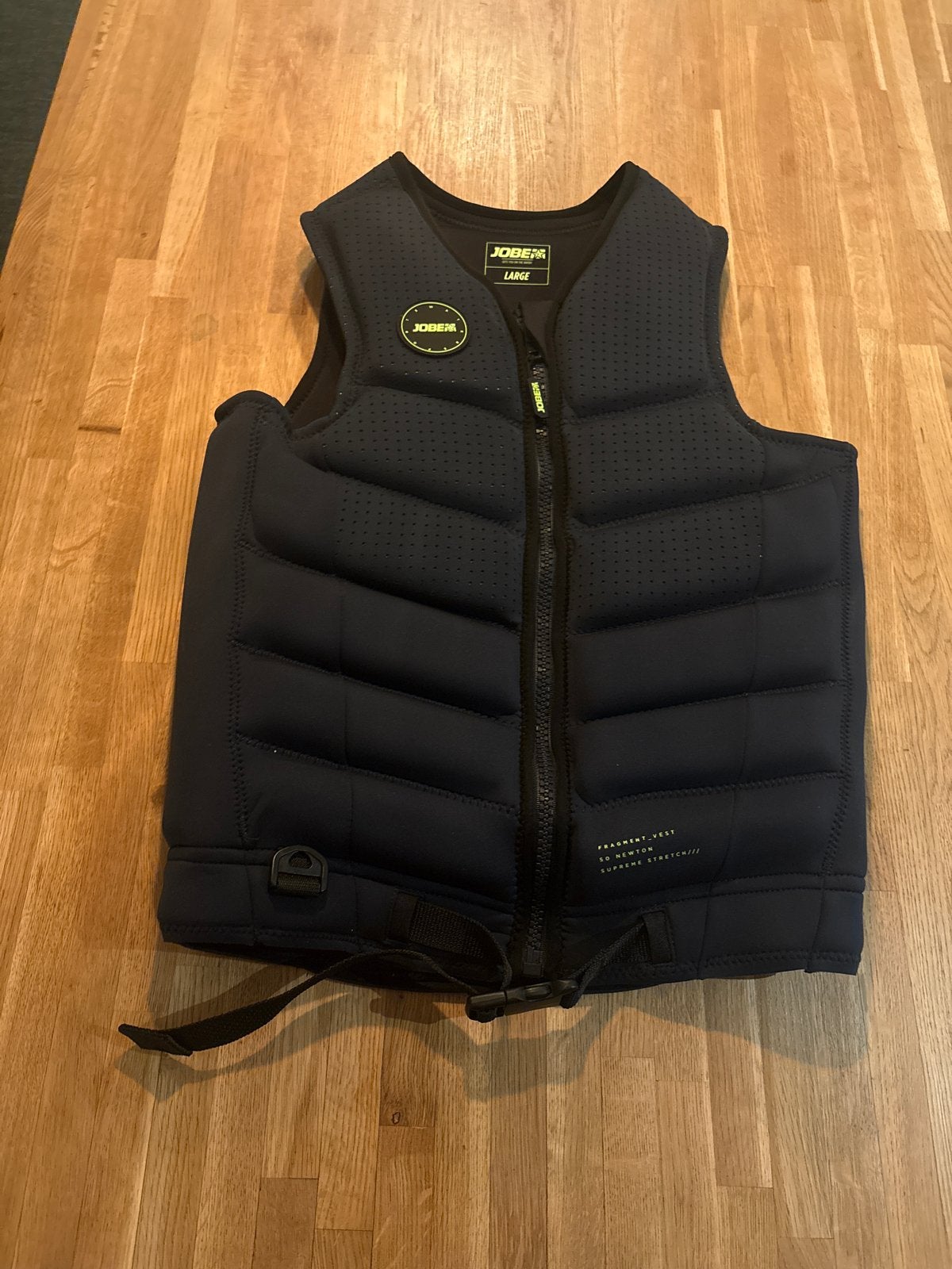 Jobe Fragment zwemVest 50 Newton Zwemvest Maat L, Watersport en Boten, Watersportkleding, Ophalen, Nieuw, Heer, Reddingsvest of Zwemvest