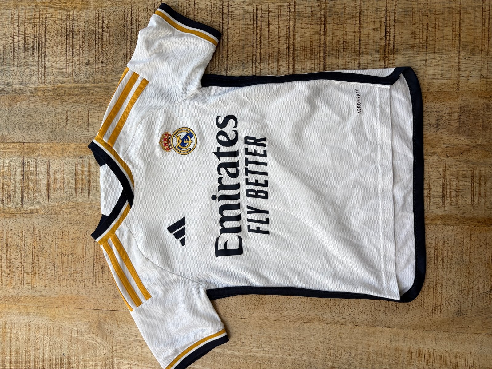 Real Madrid Thuisshirt Maat 128, Ophalen of Verzenden, Zo goed als nieuw, Jongen of Meisje, Sport- of Zwemkleding