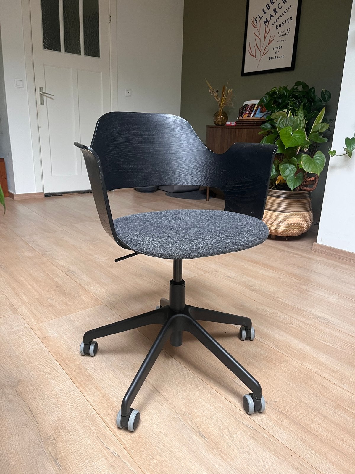 Bureaustoel ikea, Ophalen, Zo goed als nieuw, Zwart, Bureaustoel