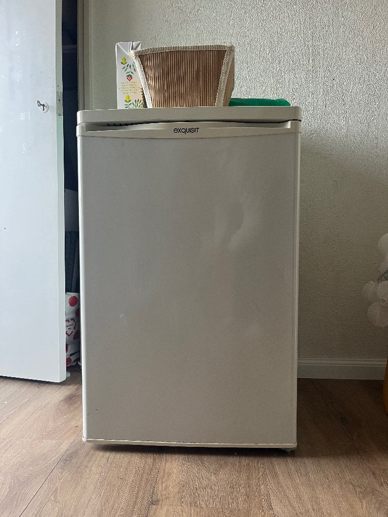 Exquisit Koelkast - Compact model, Gebruikt, 75 tot 100 liter, 45 tot 60 cm, Met vriesvak