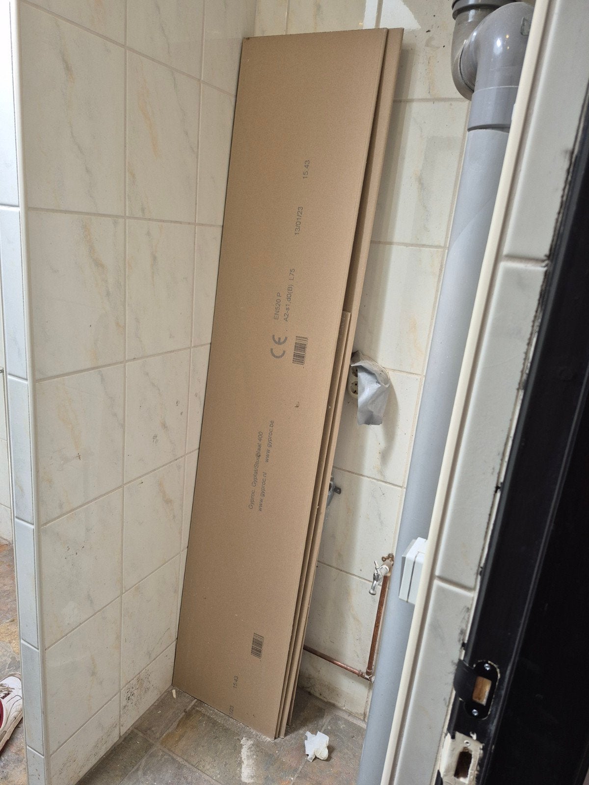 Gipsplaat Stucplaat 40x200 cm, 9,5mm dik, ronde kant, Ophalen, Zo goed als nieuw, Overige materialen, Minder dan 20 mm