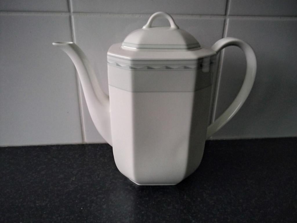 Villeroy en boch  thee/koffiepot heinrich  palace, Huis en Inrichting, Keuken | Servies, Overige typen, Ophalen of Verzenden, Zo goed als nieuw