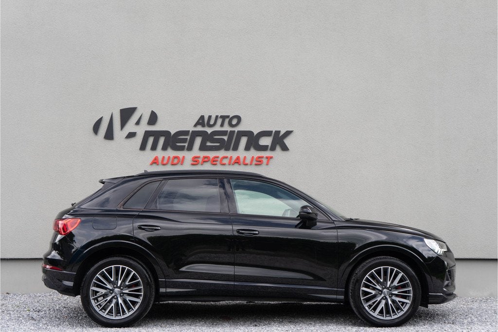 Audi Q3 35 TFSI / Cruise Control/ Virtual Cockpit/ Touch Nav, Auto's, Audi, 4 cilinders, Zwart, Bedrijf, 1470 kg