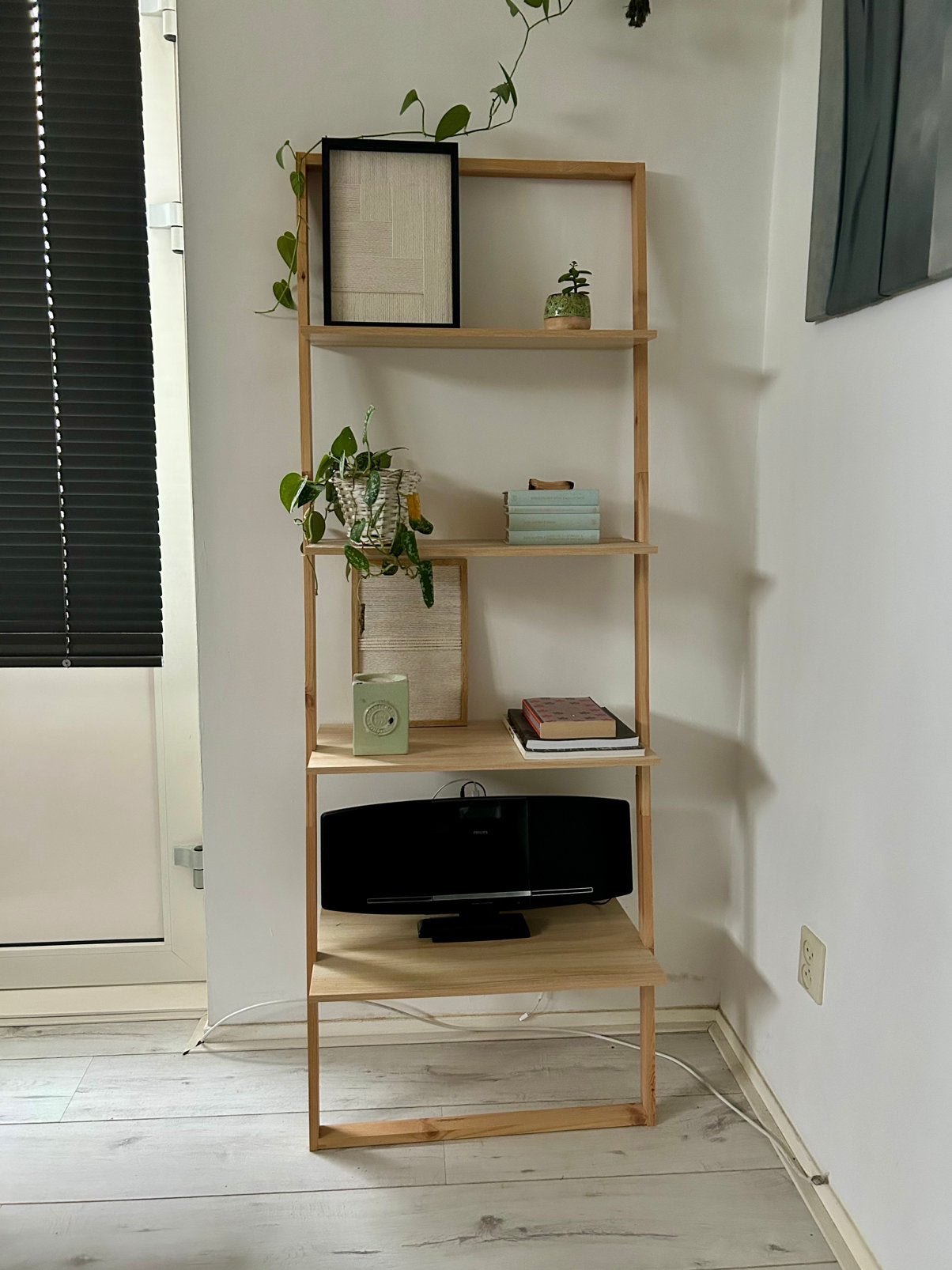 Ladderkast / open boekenkast – hout, Huis en Inrichting, Ophalen, Zo goed als nieuw