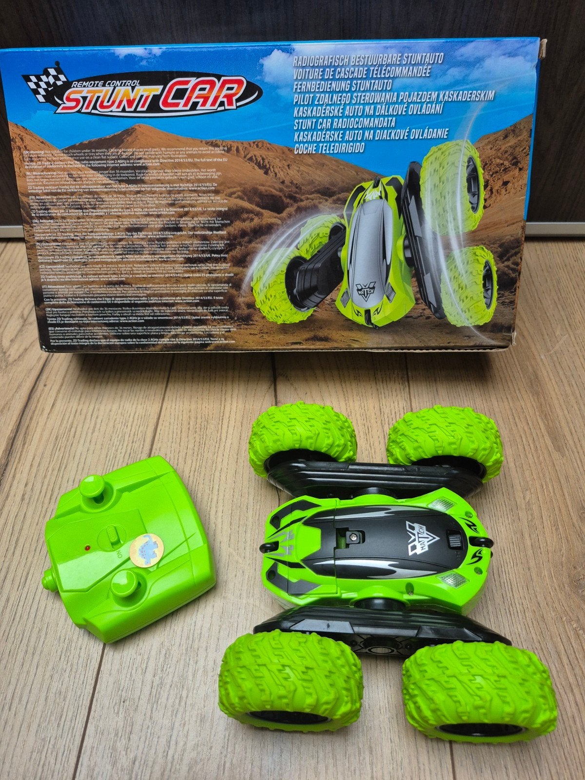 Stunt Car RC met Afstandsbediening - Groen, Kinderen en Baby's, Speelgoed | Speelgoedvoertuigen, Ophalen of Verzenden, Nieuw, Afstandsbediening
