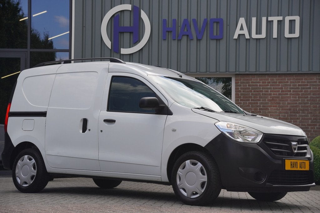 Dacia Dokker 1.6 Benzine, SCHUIFDEUR, BTW-VRIJ / MARGE, Gebruikt, Zwart, 4 cilinders, Wit