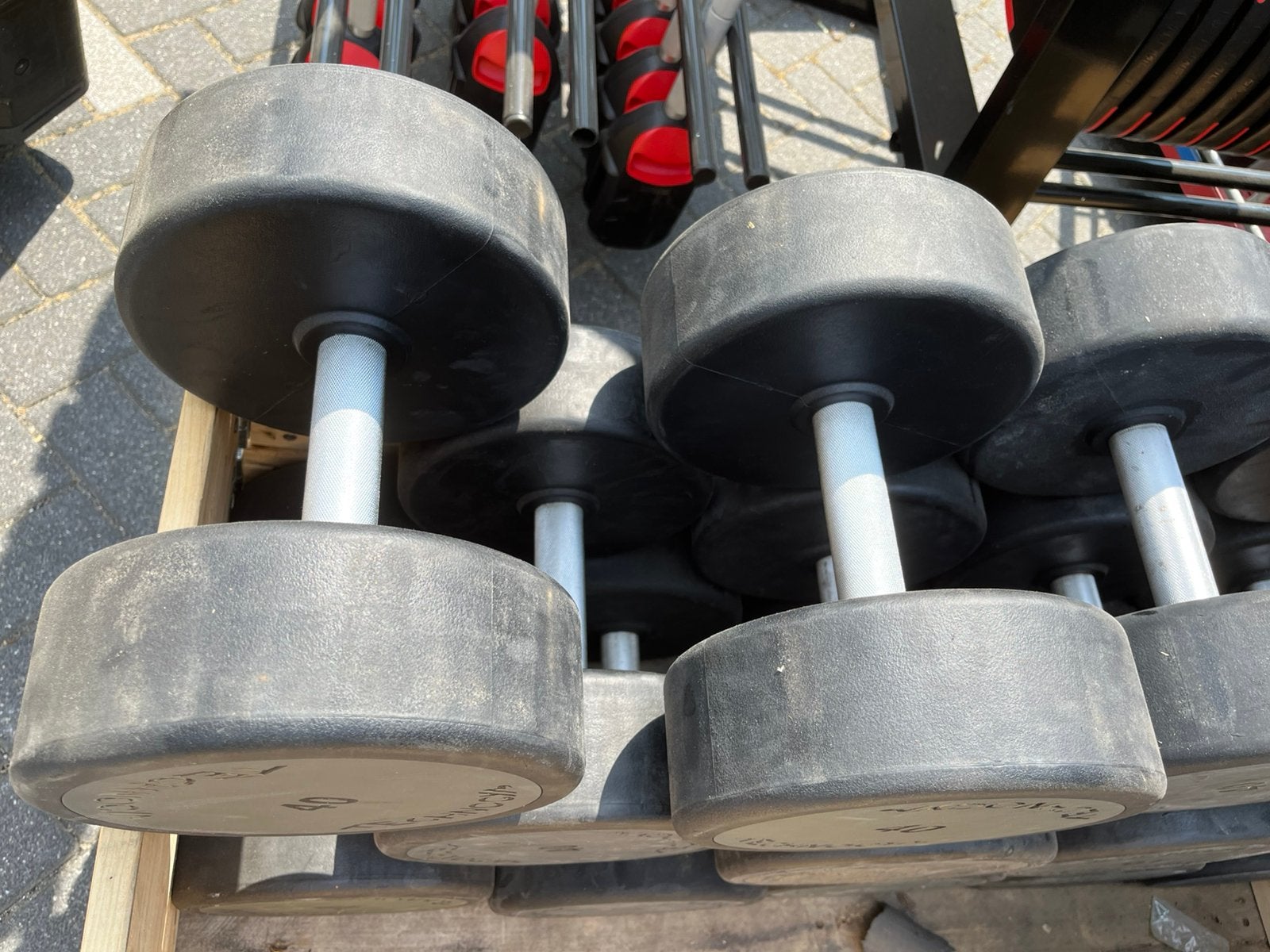 Technogym pu uretane dumbbells 38 of 40 kg gewichten, Ophalen, Dumbbell, Gewichten, Zo goed als nieuw