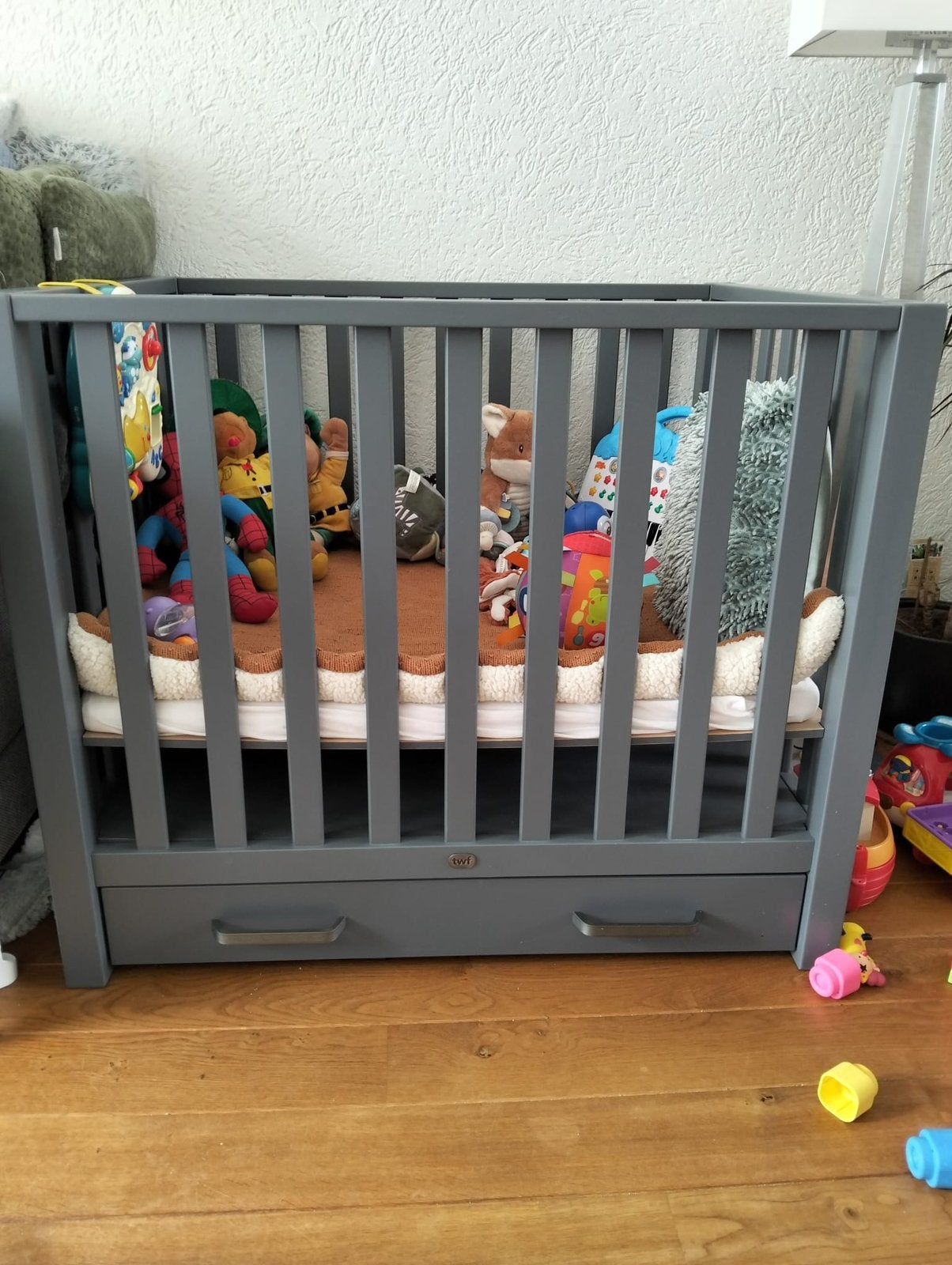 Grijze box met lade, Kinderen en Baby's, Boxen, Ophalen, Zo goed als nieuw, Lade