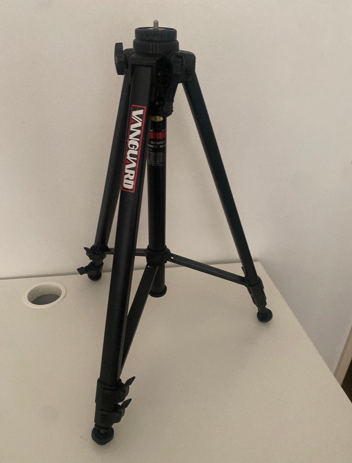 Vanguard Statief - Compact en Veelzijdig, Zo goed als nieuw, Inklapbaar, Ophalen of Verzenden, Driepoot