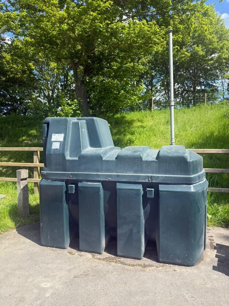 Kingspan kunststof dieseltank 2500 liter - Zeer goede staat, Ophalen