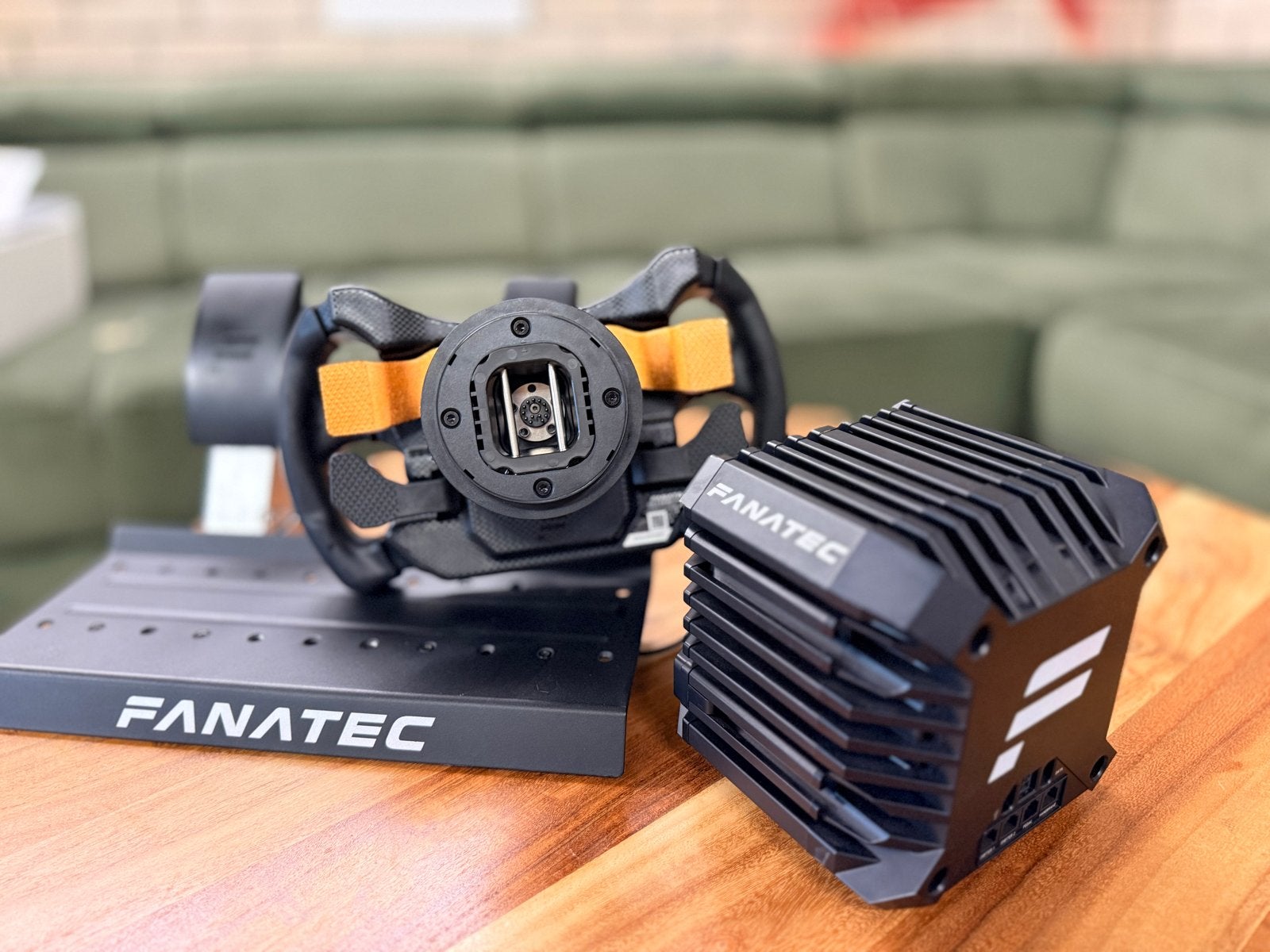 Fanatec CSL DD QR2 met CSL Pedalen en McLaren GT3 stuur, Ophalen of Verzenden, Overige merken, Zo goed als nieuw