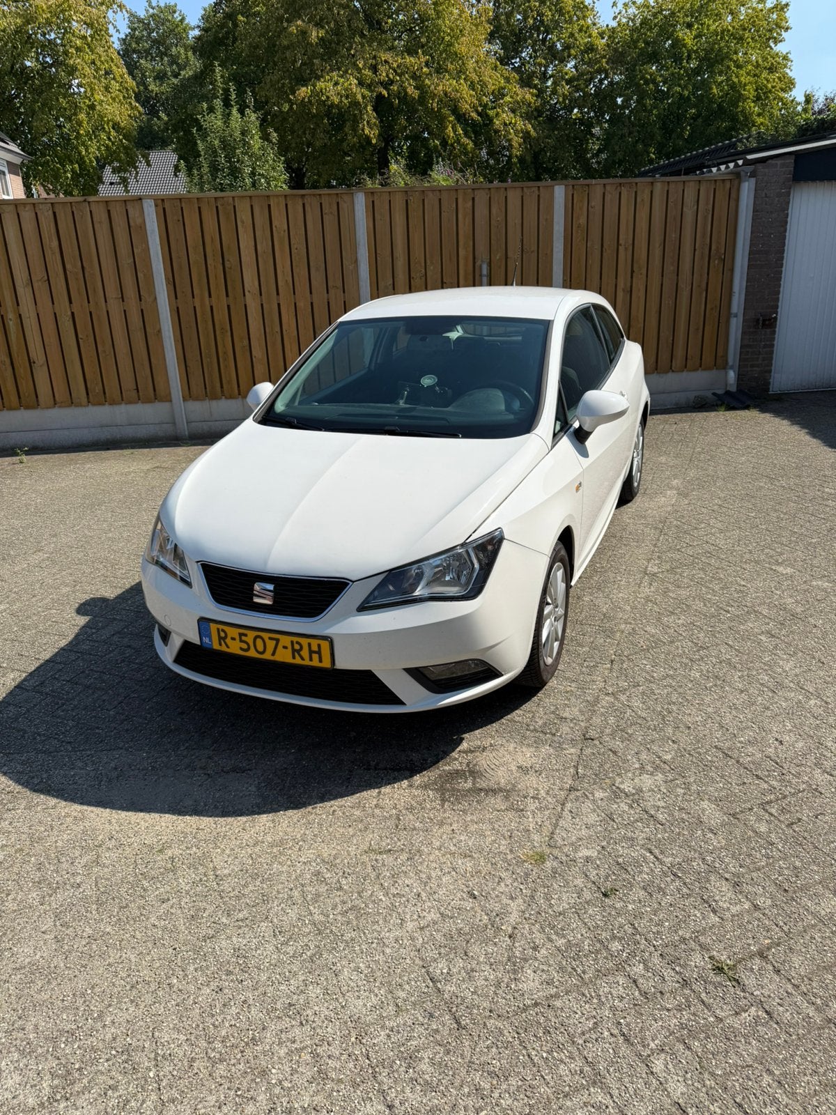 Seat Ibiza 1.2 51KW 3DRS 2014 Wit, Voorwielaandrijving, 1198 cc, Handgeschakeld, 19 km/l