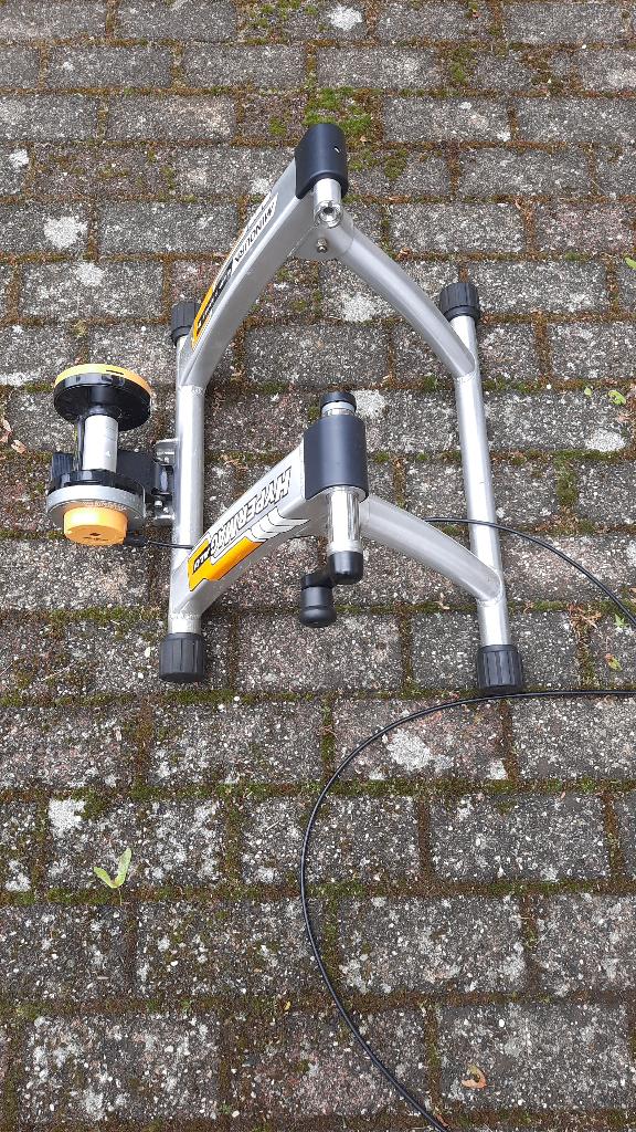 Tacx Minoura fietstrainer, Sport en Fitness, Wielrennen, Ophalen, Zo goed als nieuw, Overige typen