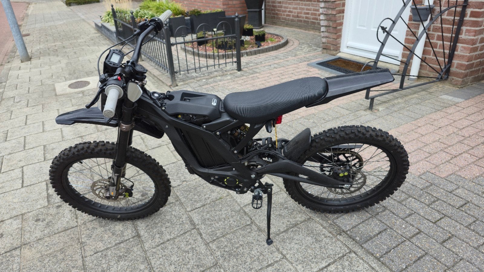 Surron Light Bee X 2022 | Kenteken | 1060 km | Upgrades, Fietsen en Brommers, Zo goed als nieuw, Ophalen, Overige merken