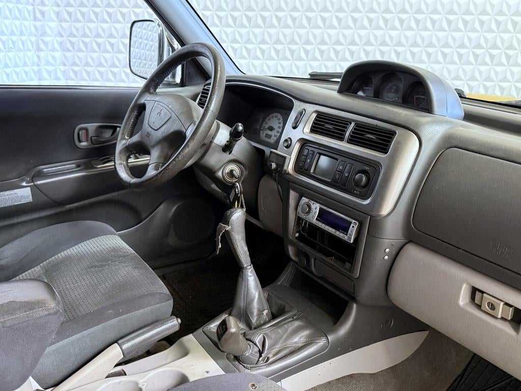 Mitsubishi Pajero Sport 2.5 TDI Intense Panel Van / GOED! (2, Auto's, Bestelauto's, Gebruikt, 4 cilinders, Bedrijf, 2 stoelen