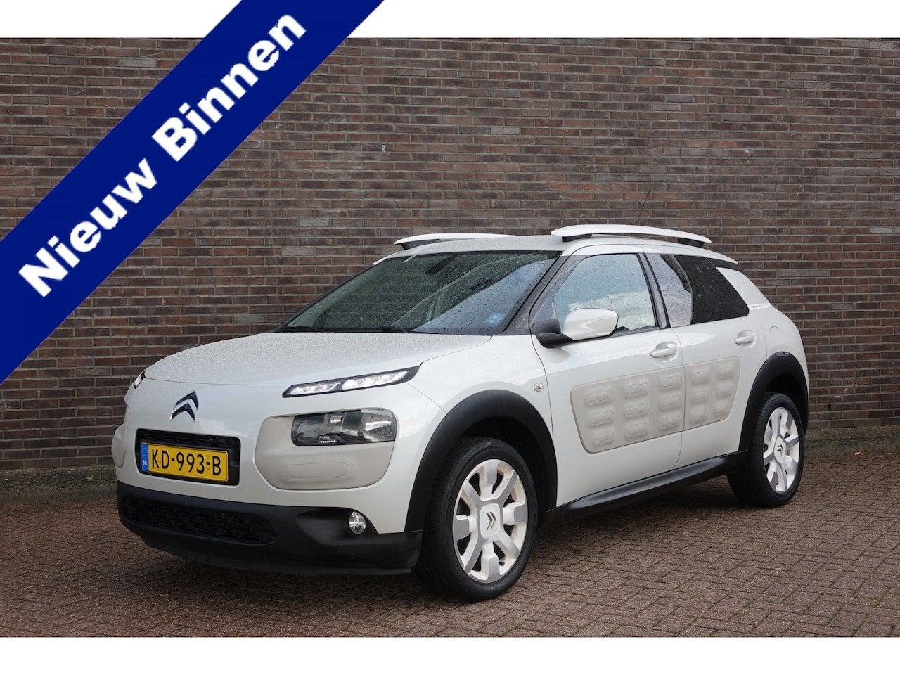 Citroën C4 Cactus 1.2 PureTech Navigatie, camera, PDC, crui, Voorwielaandrijving, Gebruikt, 1199 cc, 82 pk