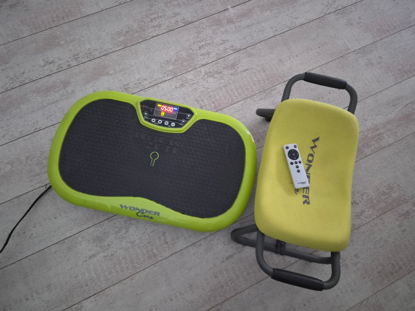 Wonder Core Rock N Fit Trilplaat met Stoel, Ophalen, Kunststof, Trilplaat, Zo goed als nieuw